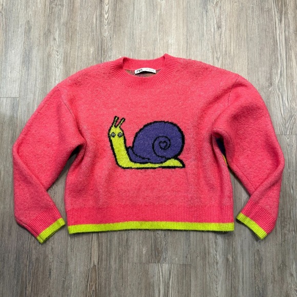 Zara Sweaters - Zara Womens Medium Snail Neon Fuzzy Crop Boxy Sweater